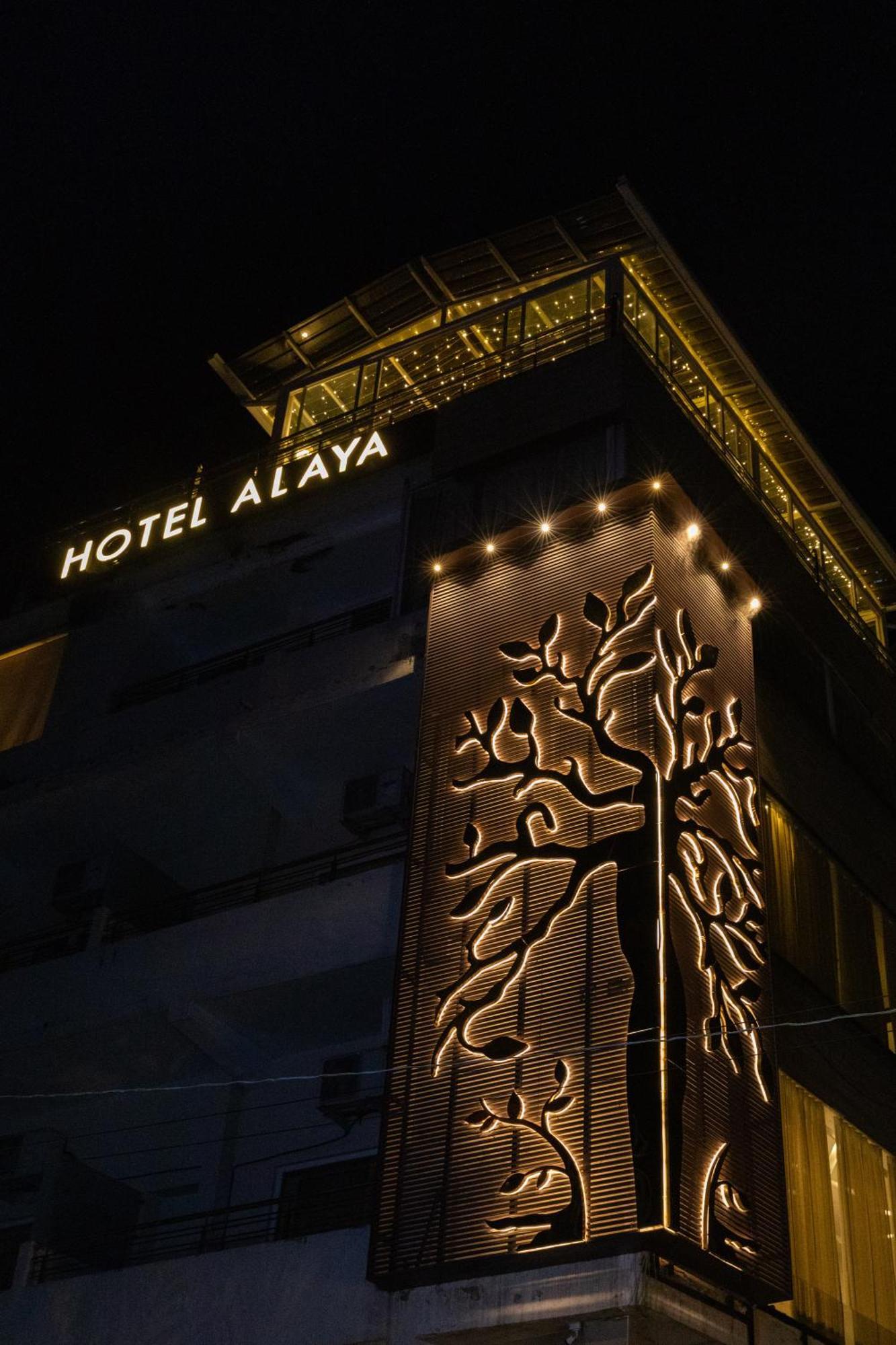 Hotel Alaya Dehradun Zewnętrze zdjęcie