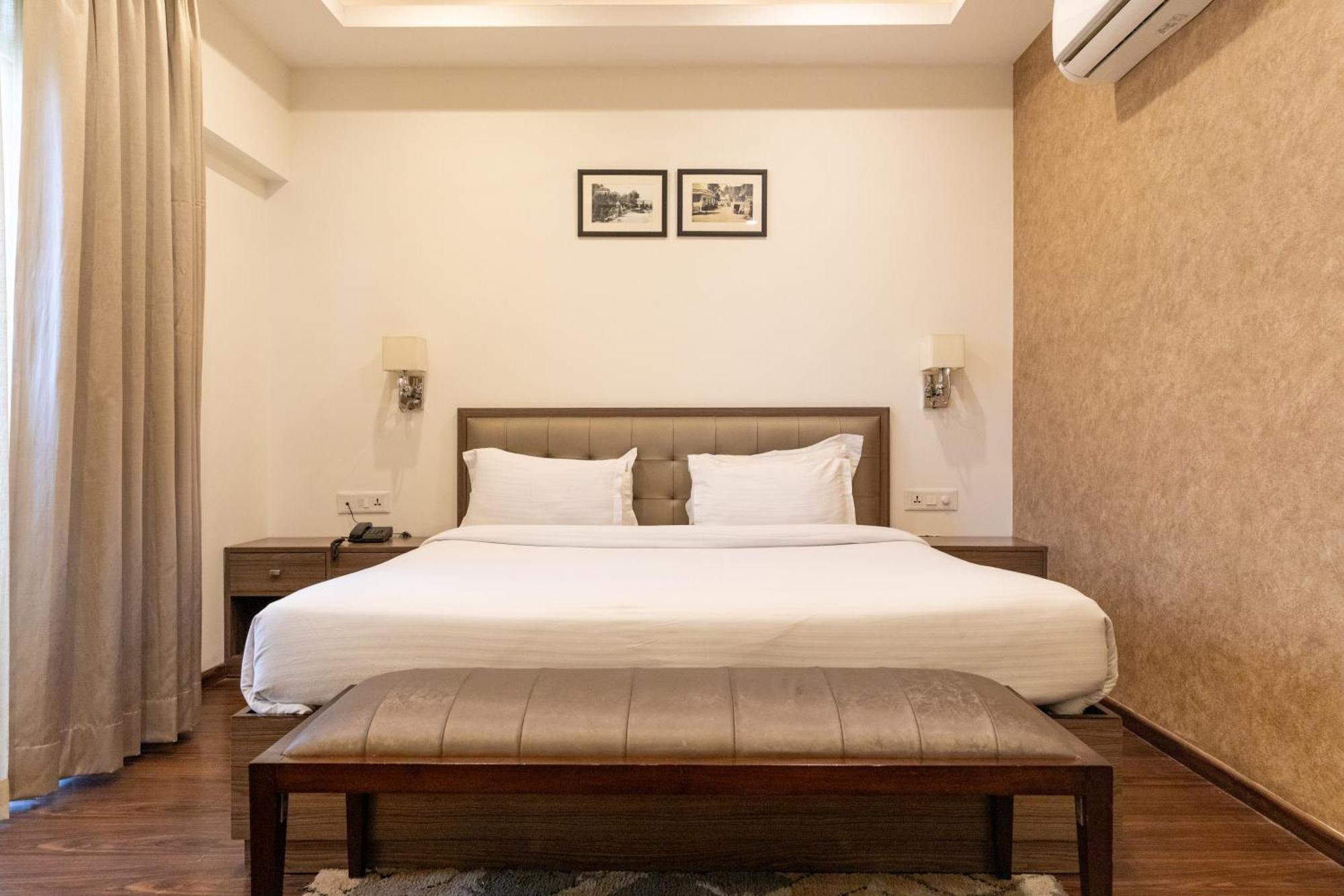 Hotel Alaya Dehradun Zewnętrze zdjęcie